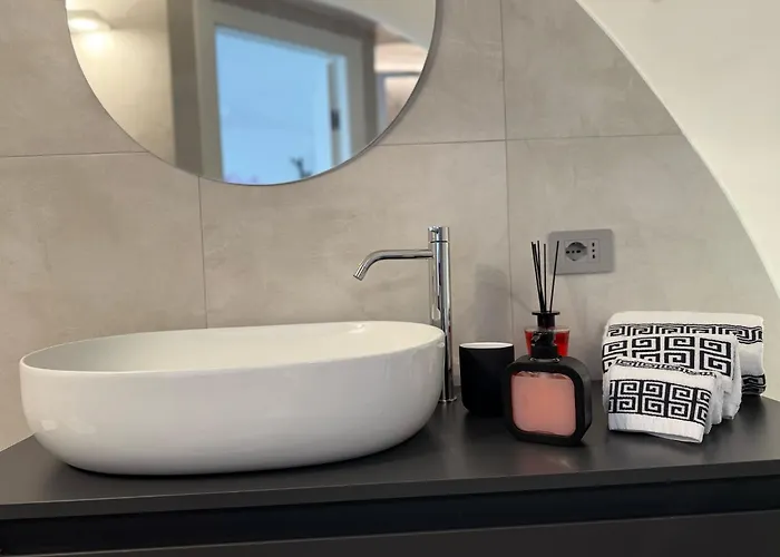 Thangima Guest house